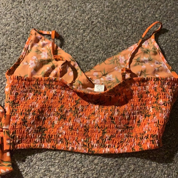 Crop tank top - Picture 2 of 2